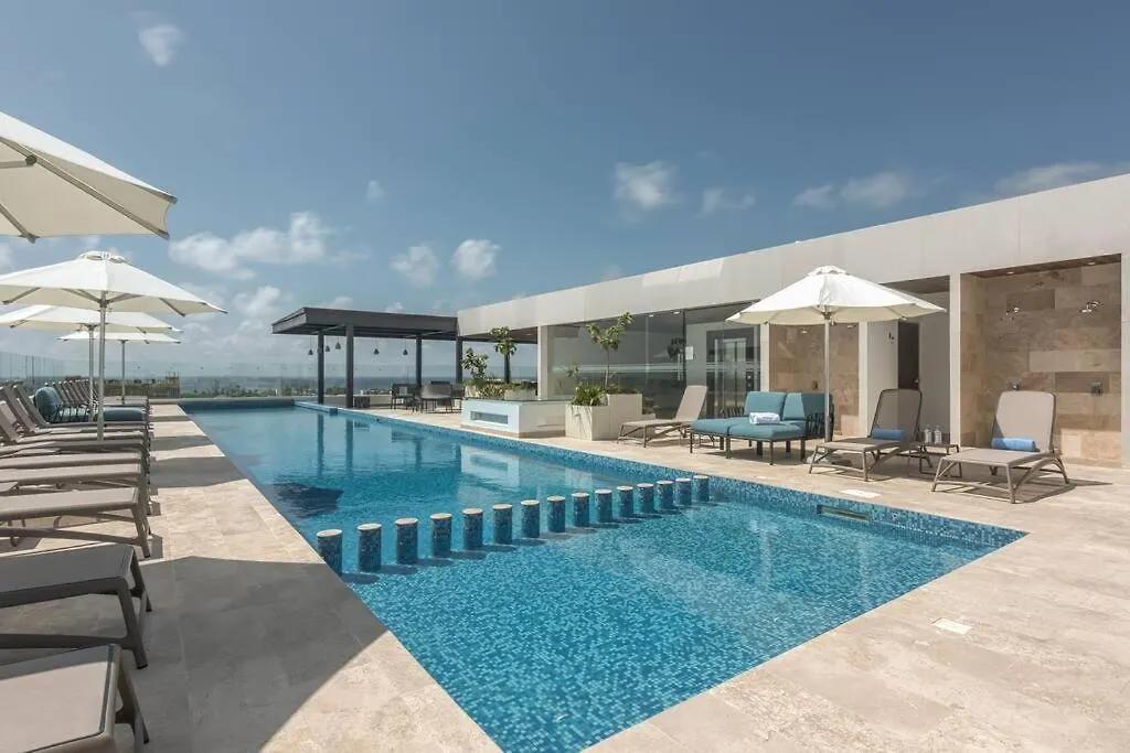 Ipana Condo, Rooftop Pools, Gym, Walk To Beach Playa del Carmen