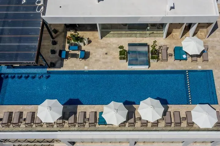 Ipana Condo, Rooftop Pools, Gym, Walk To Beach Playa del Carmen Apartment
