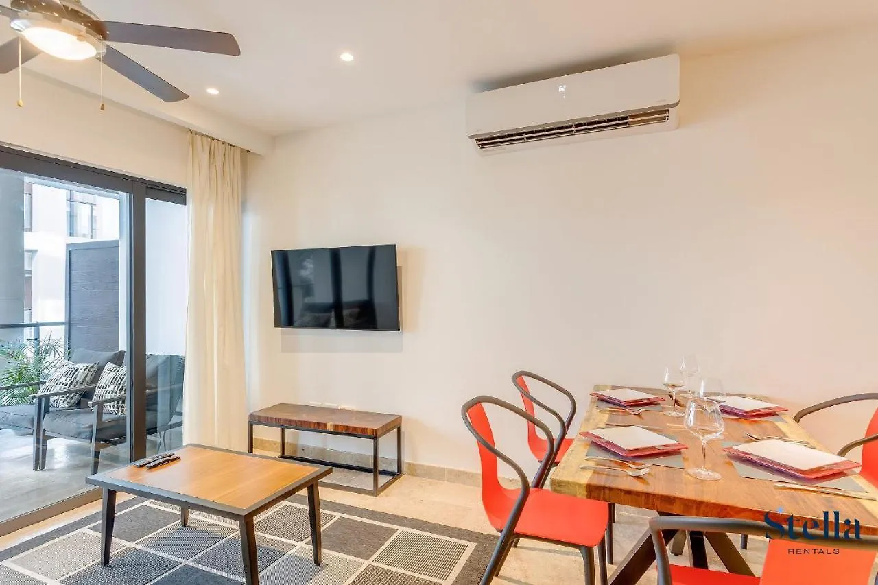 Ipana Condo, Rooftop Pools, Gym, Walk To Beach Playa del Carmen 0*,  Mexico