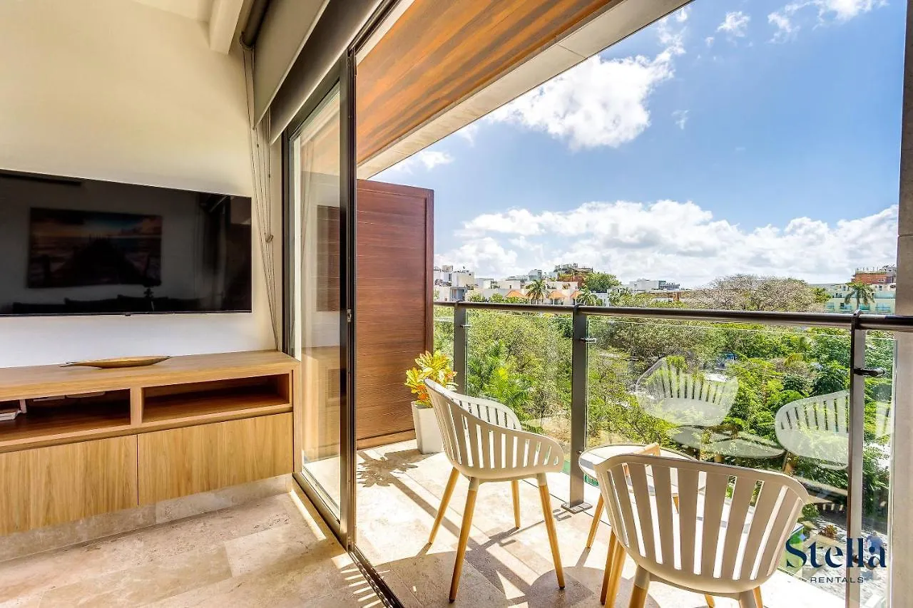 Ipana Condo, Rooftop Pools, Gym, Walk To Beach Playa del Carmen Apartment