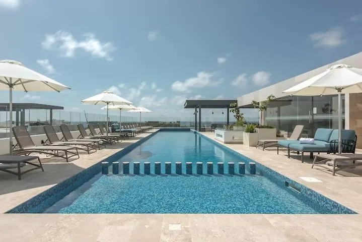 Ipana Condo, Rooftop Pools, Gym, Walk To Beach Playa del Carmen