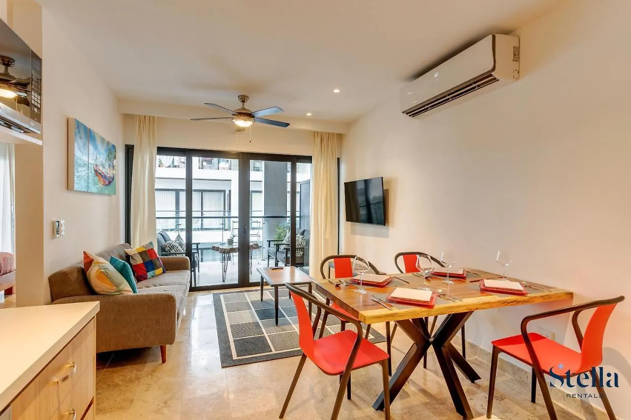 Apartment Ipana Condo, Rooftop Pools, Gym, Walk To Beach Playa del Carmen