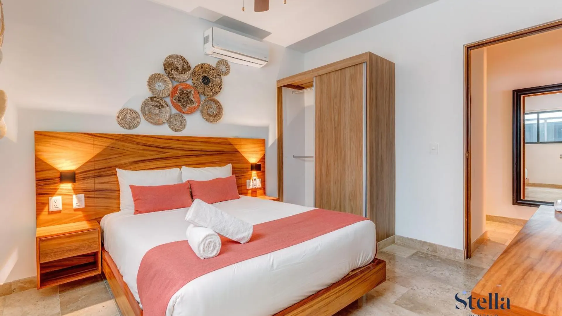 Apartment Ipana Condo, Rooftop Pools, Gym, Walk To Beach Playa del Carmen